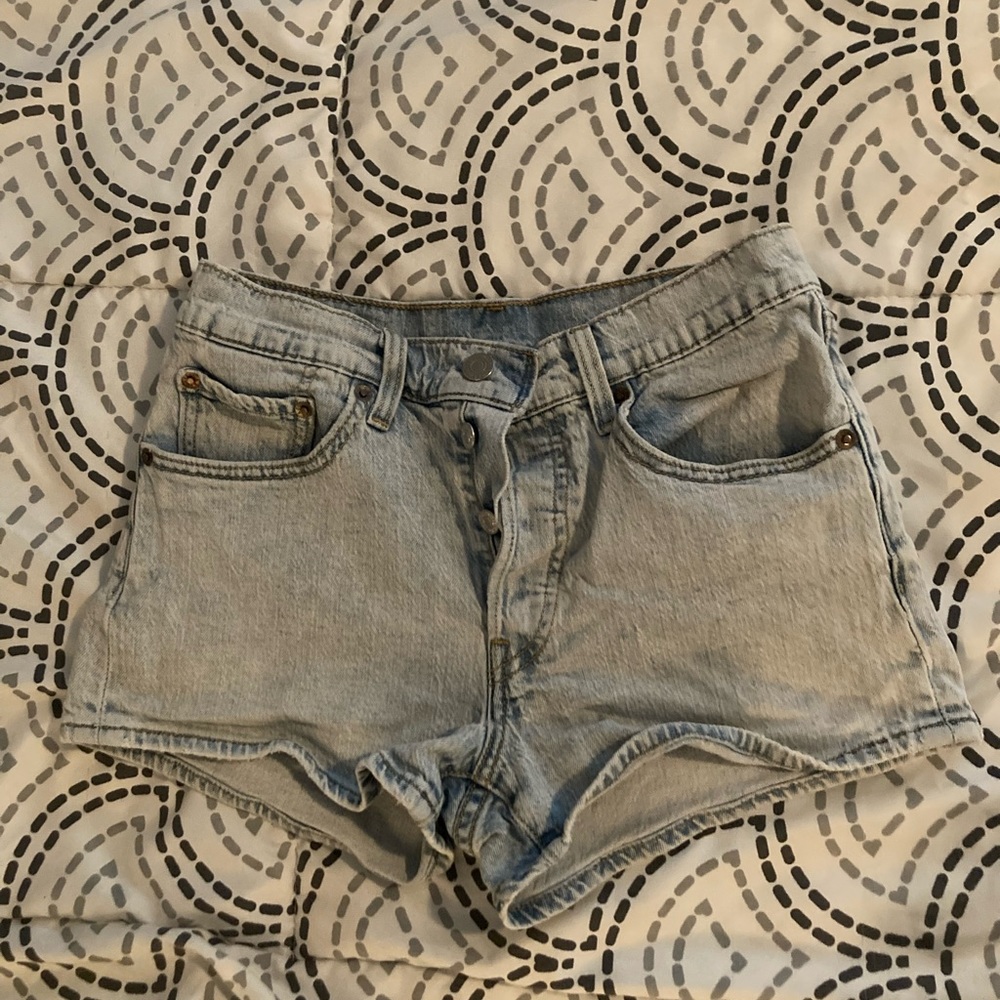Super cute 501 Jean shorts